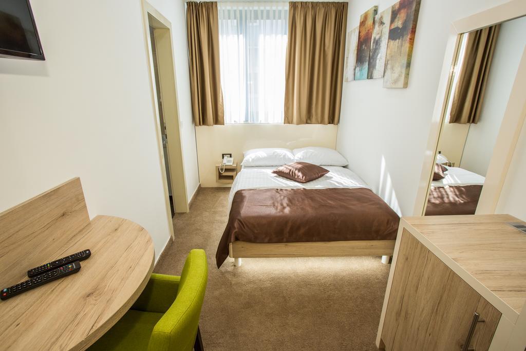 Hotel National Zágráb Szoba fotó